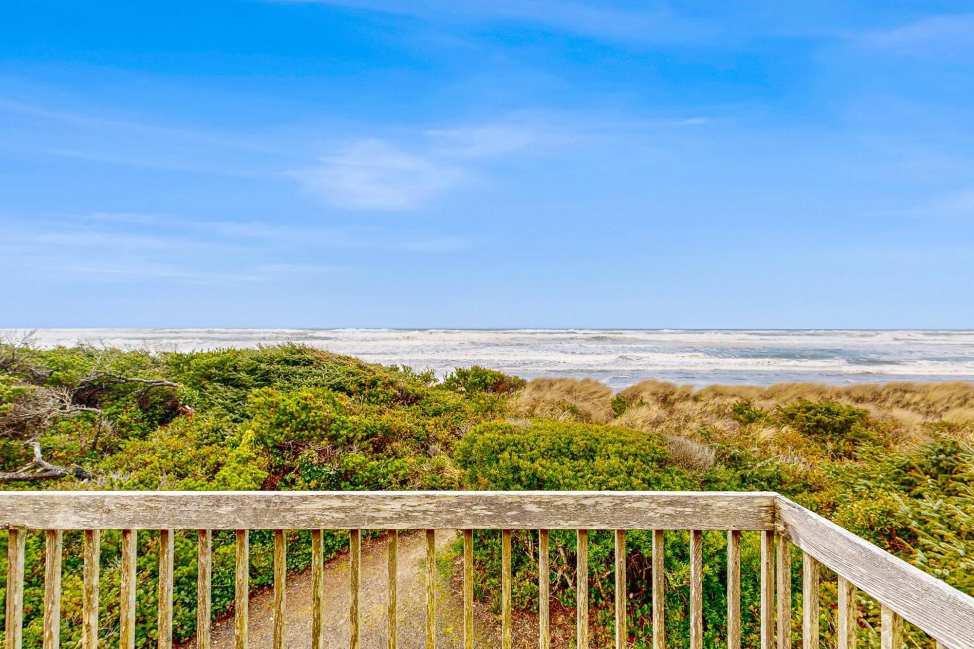 Chris'S Oceanfront Getaway Villa Rockaway Beach Eksteriør billede